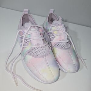 Fabletics Brookside Performance Sneaker